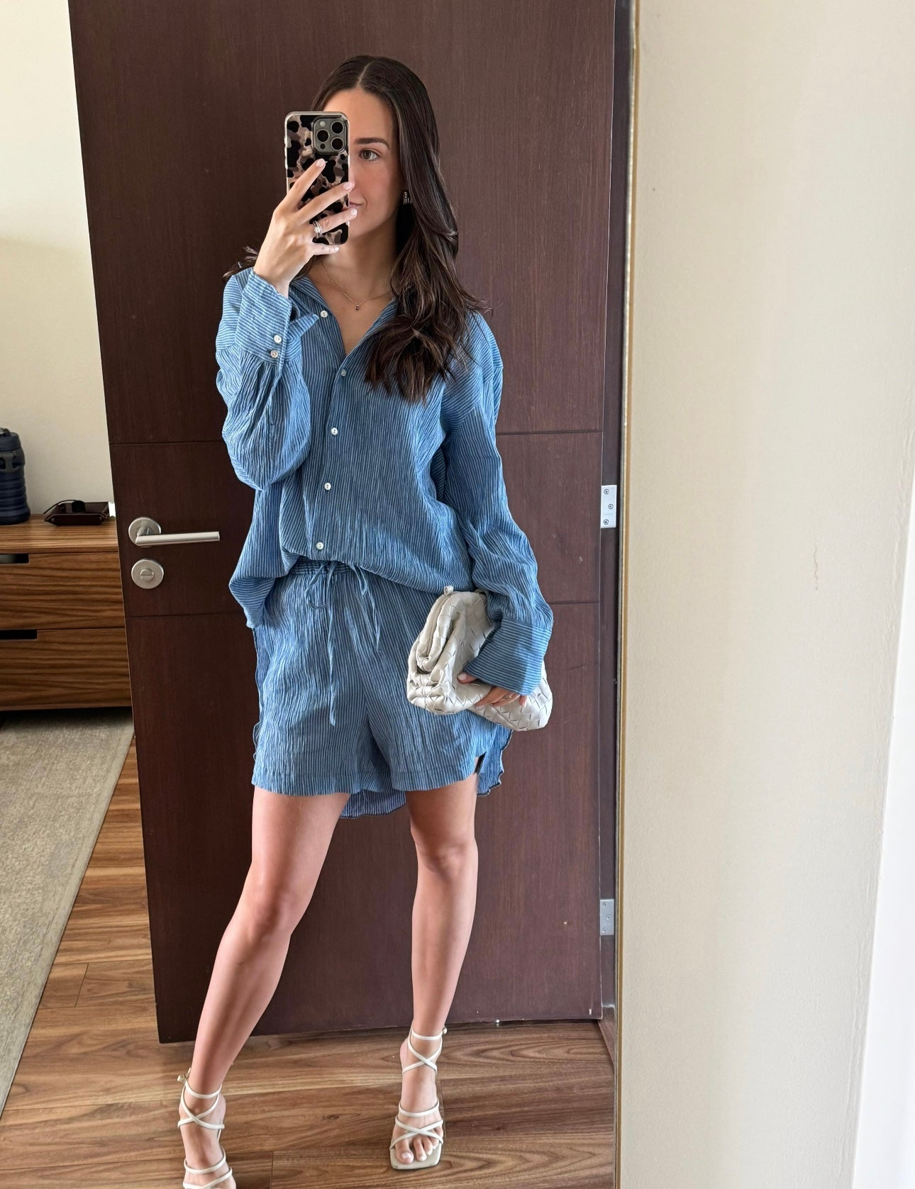 Bombay | Off White